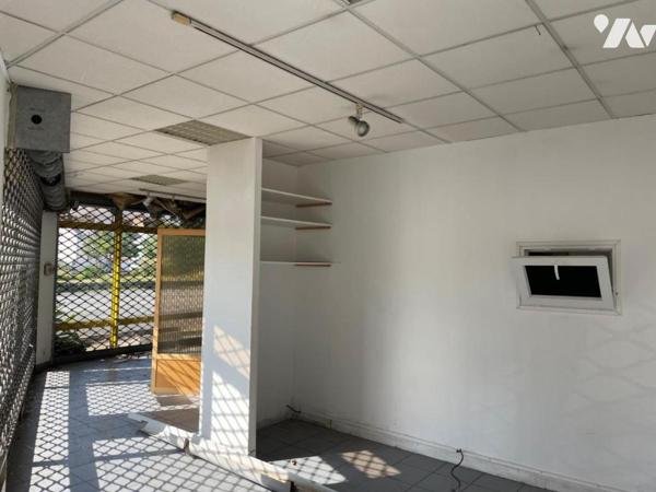 TERRAIN / GARAGE, PORT-LOUIS