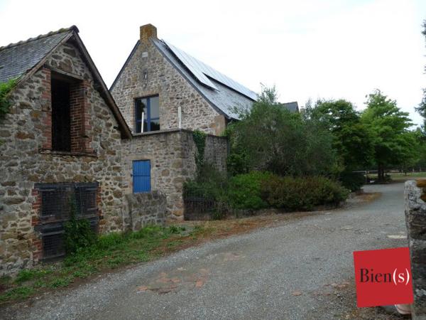 Maison ancienne Évron