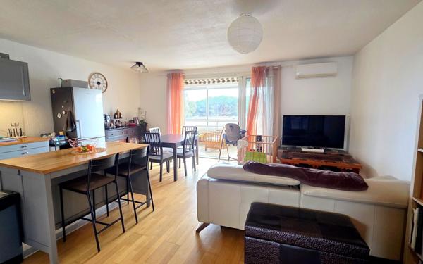 Appartement à vendre    3 pièces • 66 m2 La Seyne-sur-Mer