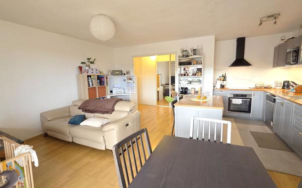 Appartement à vendre    3 pièces • 66 m2 La Seyne-sur-Mer