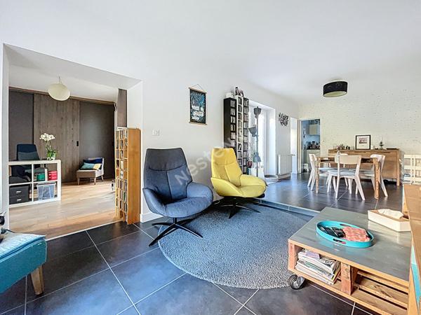 NANTES Rond point de Rennes, Rond point de Vannes Maison 3 chambres ,bureau, ou 4 chambres, garage, jardin,