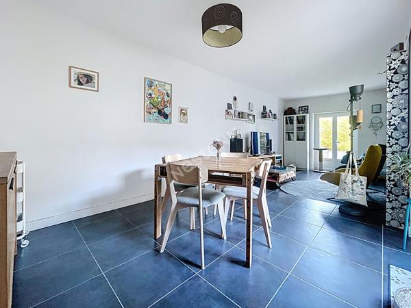 NANTES Rond point de Rennes, Rond point de Vannes Maison 3 chambres ,bureau, ou 4 chambres, garage, jardin,