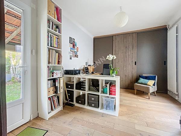 NANTES Rond point de Rennes, Rond point de Vannes Maison 3 chambres ,bureau, ou 4 chambres, garage, jardin,