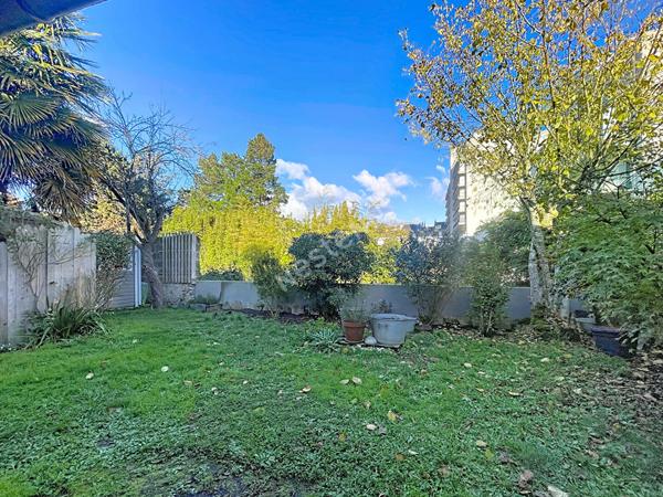NANTES Rond point de Rennes, Rond point de Vannes Maison 3 chambres ,bureau, ou 4 chambres, garage, jardin,