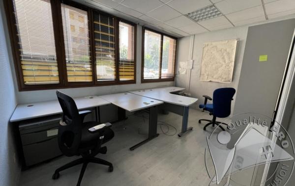 Vente Immeuble Espace bureaux + appartement T4 Mende   