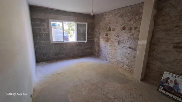 Maison de campagne  3 chambres 2 salle d'eau Garage terrain clos