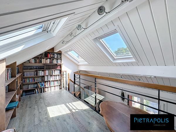 Maison sur les hauteurs au calme