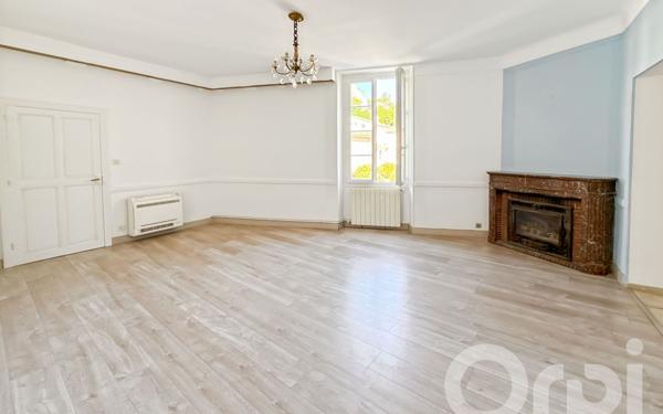 Maison à vendre    6 pièces •  Bollène