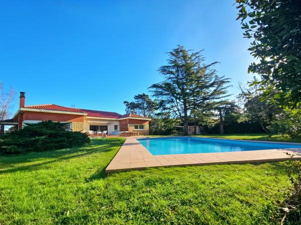 Maison 204 m² rénovée, au calme, proche centre