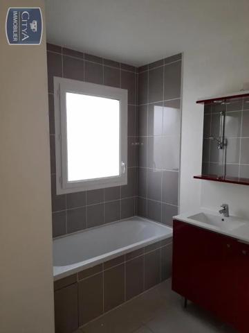 Appartement à louer 3 pièces 61m² Lormont (33310)