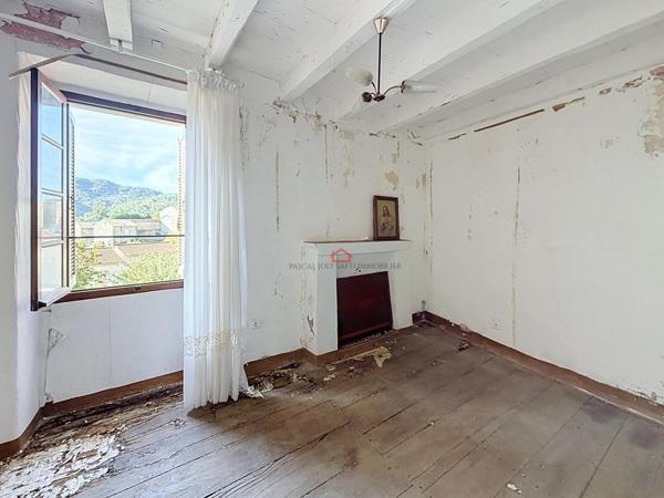 Maison de village en pierre à rénover- Bastelica