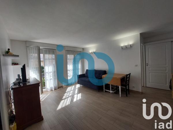 Appartement 2 pièces de 42 m² à Bussy-Saint-Georges (77600)