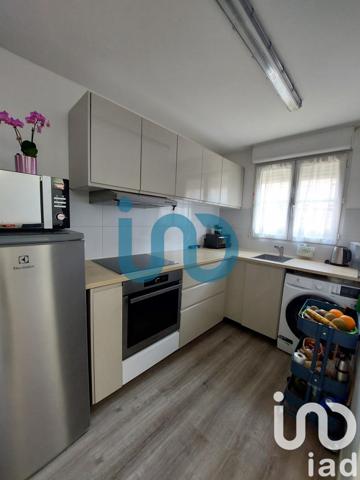Appartement 2 pièces de 42 m² à Bussy-Saint-Georges (77600)