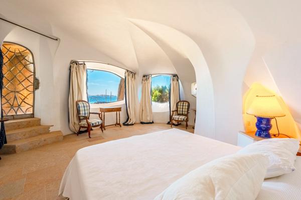 Vente Villa de luxe Bonifacio 8 Pièces 300 m²