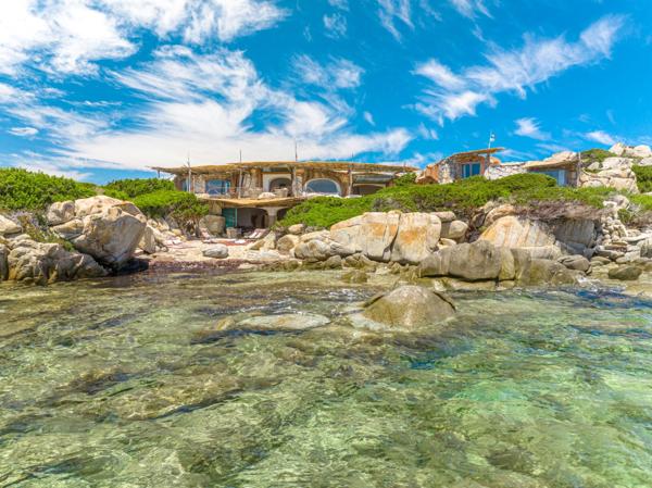 Vente Villa de luxe Bonifacio 8 Pièces 300 m²