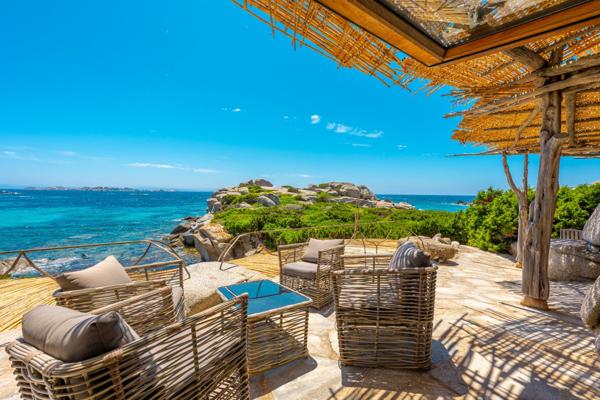 Vente Villa de luxe Bonifacio 8 Pièces 300 m²