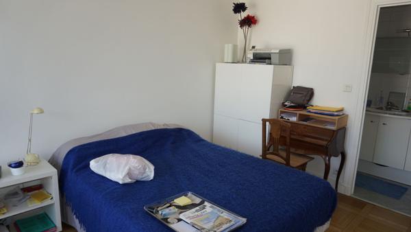 TRES BEAU 2 PIECES MEUBLE DERNIER ETAGE CALME SANS VIS A VIS