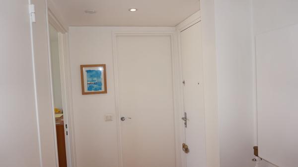 TRES BEAU 2 PIECES MEUBLE DERNIER ETAGE CALME SANS VIS A VIS