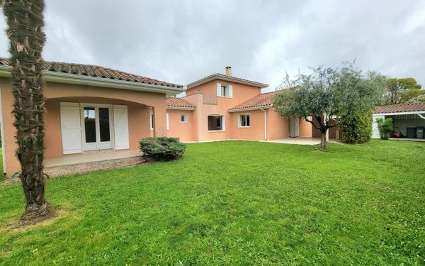 Maison à vendre    6 pièces • 163 m2 Jurançon