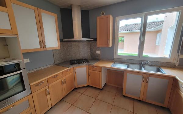 Maison à vendre    6 pièces • 163 m2 Jurançon