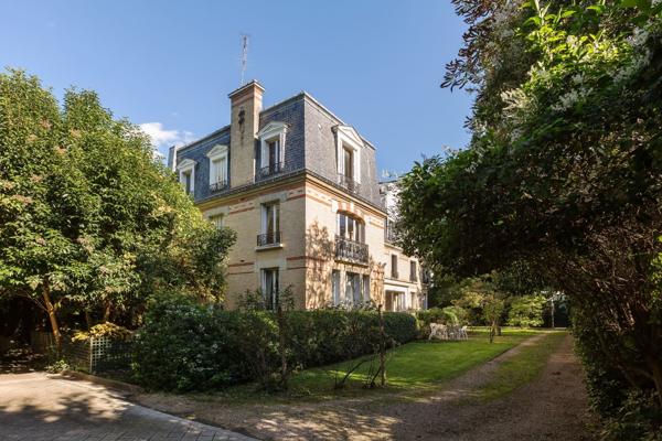 Vente Hôtel particulier Paris 16 20 Pièces 600 m²