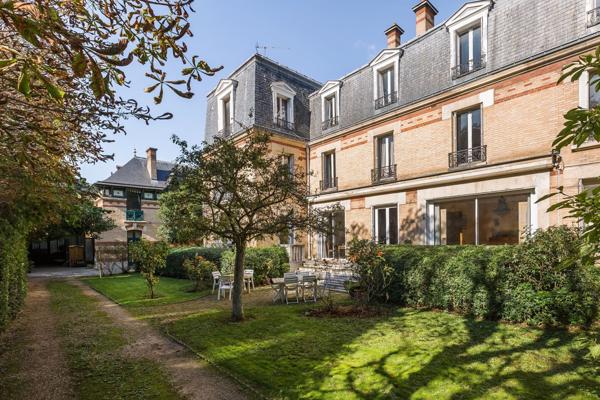 Vente Hôtel particulier Paris 16 20 Pièces 600 m²