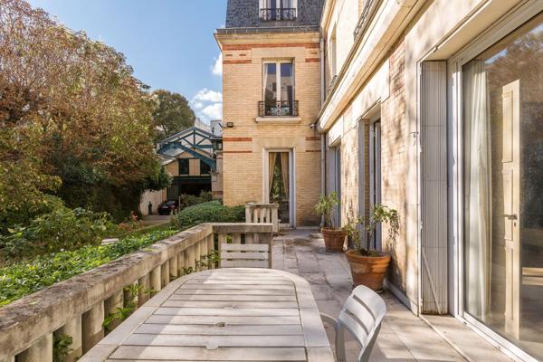 Vente Hôtel particulier Paris 16 20 Pièces 600 m²