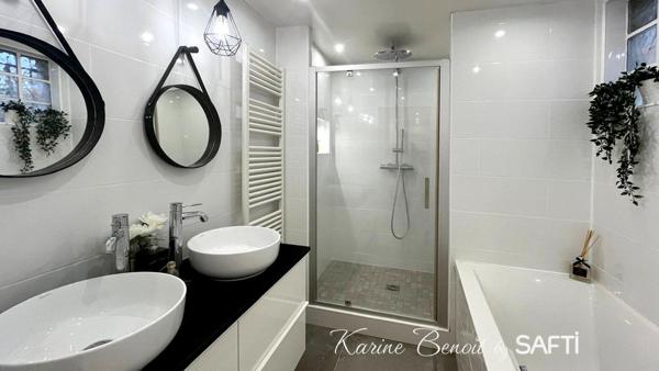 Une maison dans les bois, pour les amoureux de la nature!