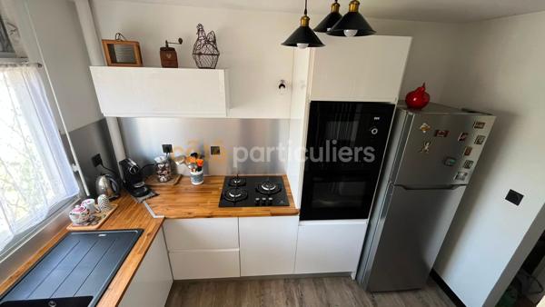 Vente
                Appartement58 m² - 2 Pièces -
                    97190 (97190)