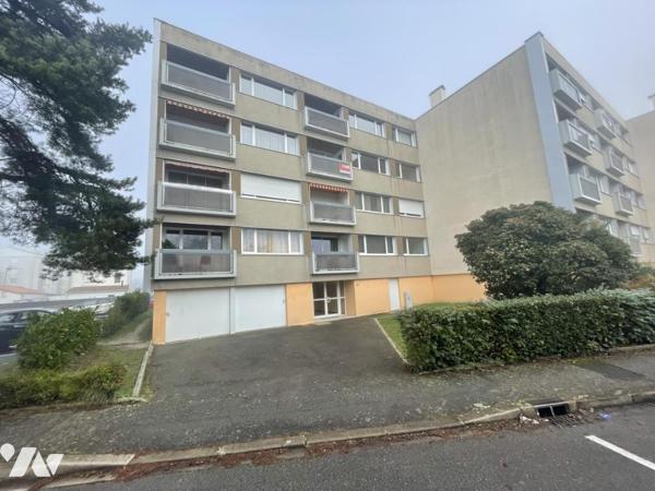 A VENDRE - REZE - Mahaudières - Au 3ème étage- Appartement T4 d'env 71.87m² avec cave et parking.
