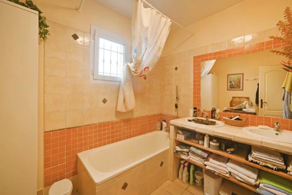 Maison à vendre 6 pièces SAINT PAUL TROIS CHATEAUX (26)