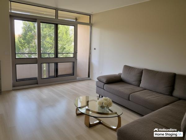 Bel appartement rénové dans résidence calme bien située.