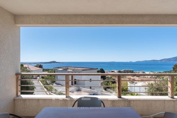 Appartement neuf avec vue mer
