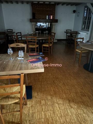 Commerce à louer 25 pièces de 1 080 m²