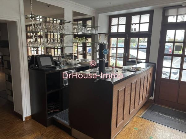 Commerce à louer 25 pièces de 1 080 m²