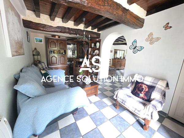 Belle longère de 173m² sur la commune de Courcité