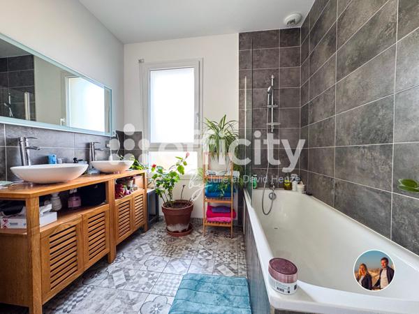 Maison 5 pièces - 98 m² Exclusivité efficity