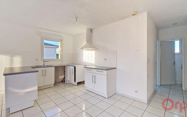 Appartement à vendre    3 pièces • 69,39 m2 Saint-Estève