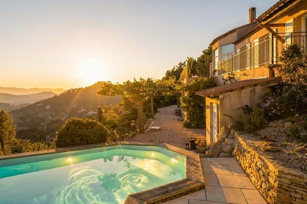 Vente Maison de luxe La Cadière-d'Azur 8 Pièces 180 m²