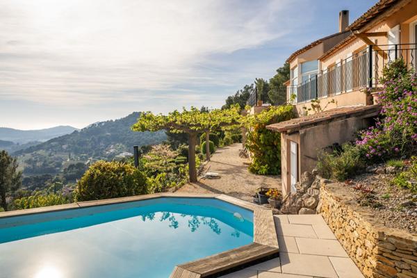 Vente Maison de luxe La Cadière-d'Azur 8 Pièces 180 m²