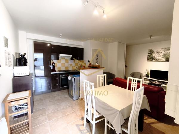 L'Isle-sur-la-Sorgue (84800) Maison récente en R+1 avec terrasse et place de parking extérieure nominative