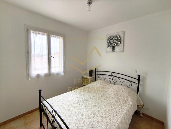 L'Isle-sur-la-Sorgue (84800) Maison récente en R+1 avec terrasse et place de parking extérieure nominative