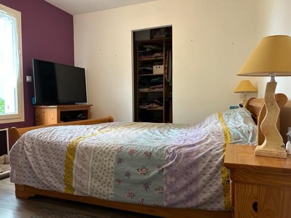 GÎTES + Maison avec piscine