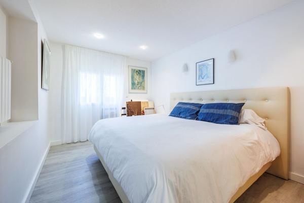 13012 / Maison 250m2 / Terrain 1019m2 / Piscine / Jacuzzi