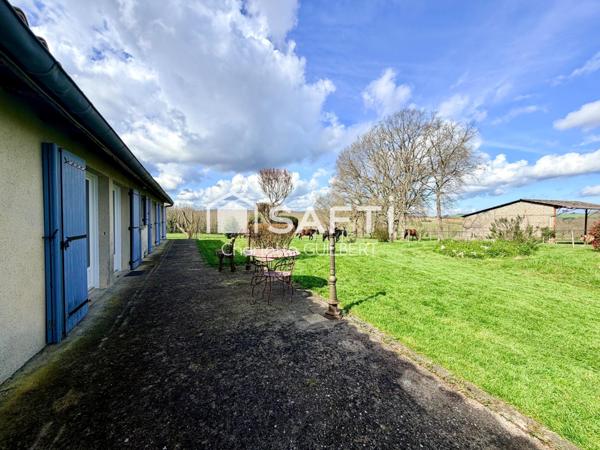 Propriété, avec gîte et prairie