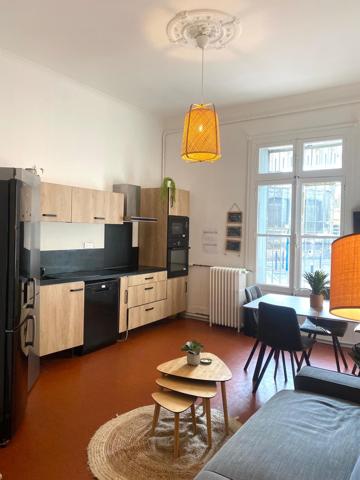 Montpellier (34000) Montpellier – Centre-ville / grand appartement haussmannien de plus de 140 m² – 6 chambres