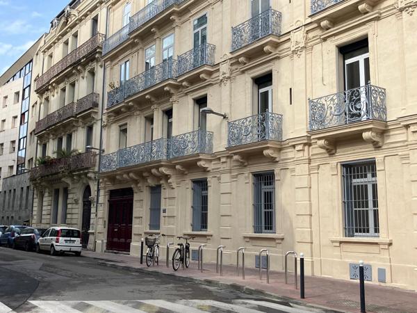 Montpellier (34000) Montpellier – Centre-ville / grand appartement haussmannien de plus de 140 m² – 6 chambres