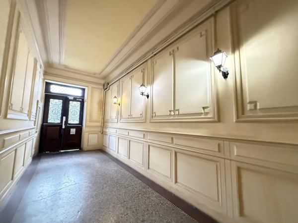 Montpellier (34000) Montpellier – Centre-ville / grand appartement haussmannien de plus de 140 m² – 6 chambres