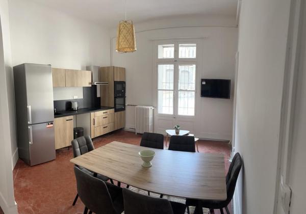 Montpellier (34000) Montpellier – Centre-ville / grand appartement haussmannien de plus de 140 m² – 6 chambres