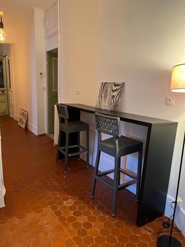 Montpellier (34000) Montpellier – Centre-ville / grand appartement haussmannien de plus de 140 m² – 6 chambres